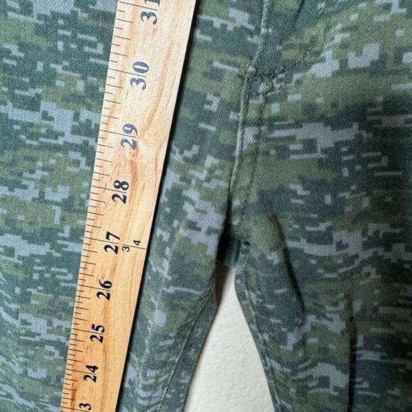 Rag & Bone Jeans Women's 25 Green The Skinny Pants in Digital CAMO Raw Hems - Picture 8 of 16